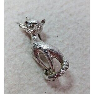 Vintage Silver Tone Cat Brooch Sleek Modernist Kitty Figural Pin